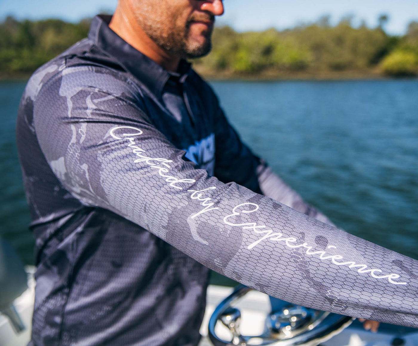 Tech Fishing Shirt Collared - Charcoal Camo